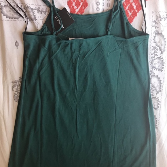 Satin green dress - Picture 3 of 4